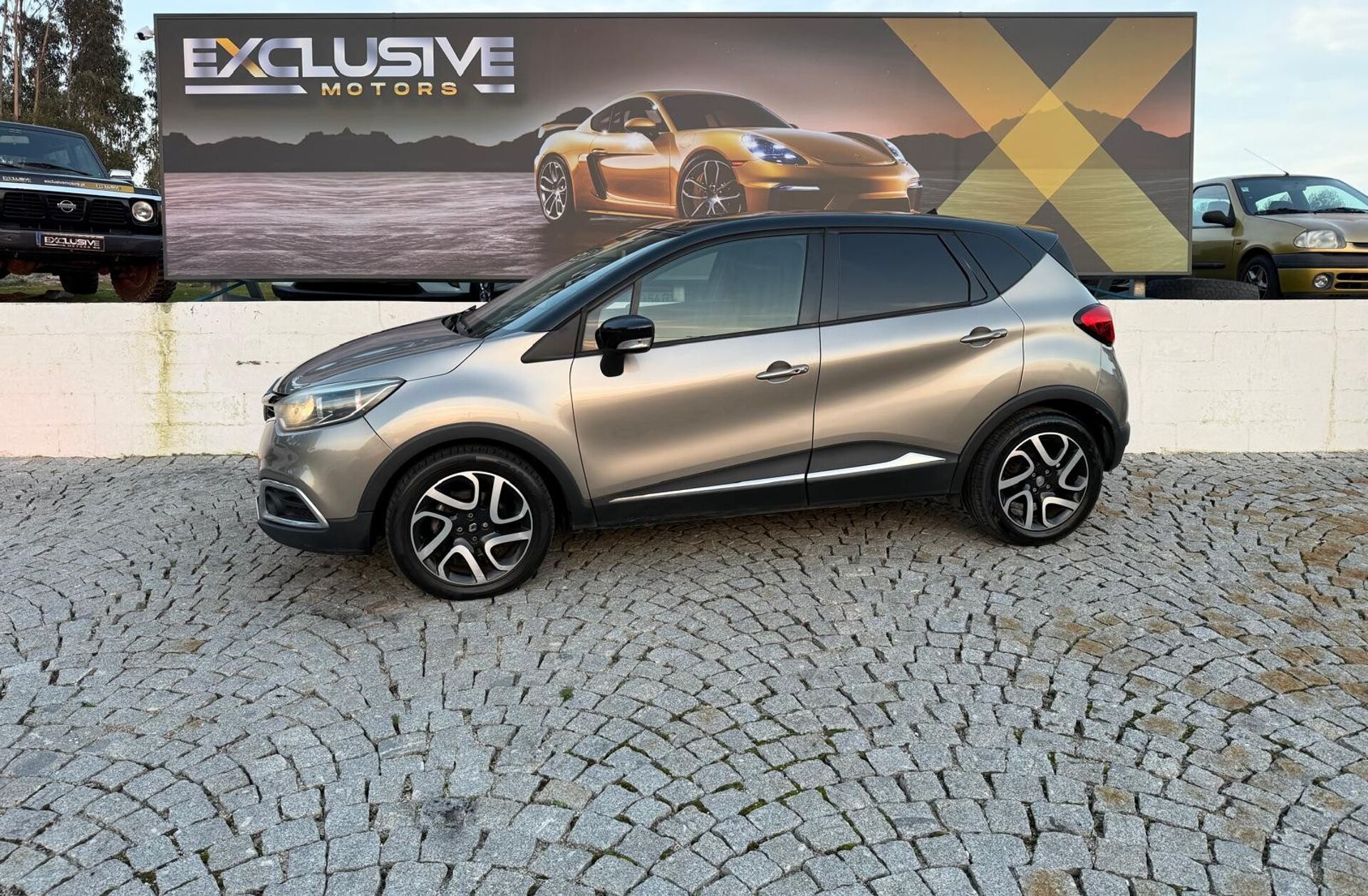 RENAULT Captur 1.5 dCi Exclusive