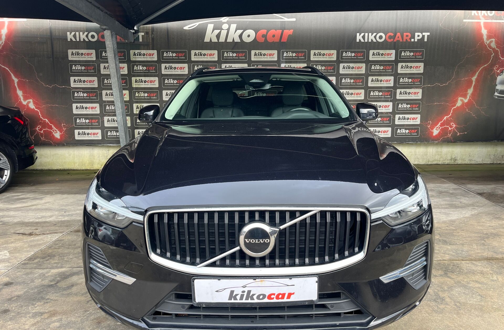 VOLVO XC60 2.0 B4 R-Design