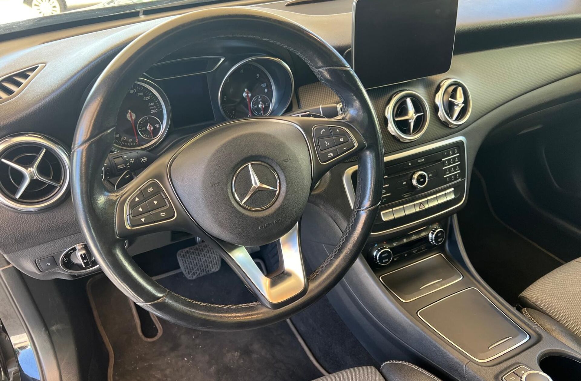 MERCEDES Classe GLA GLA 200 d Urban Aut.