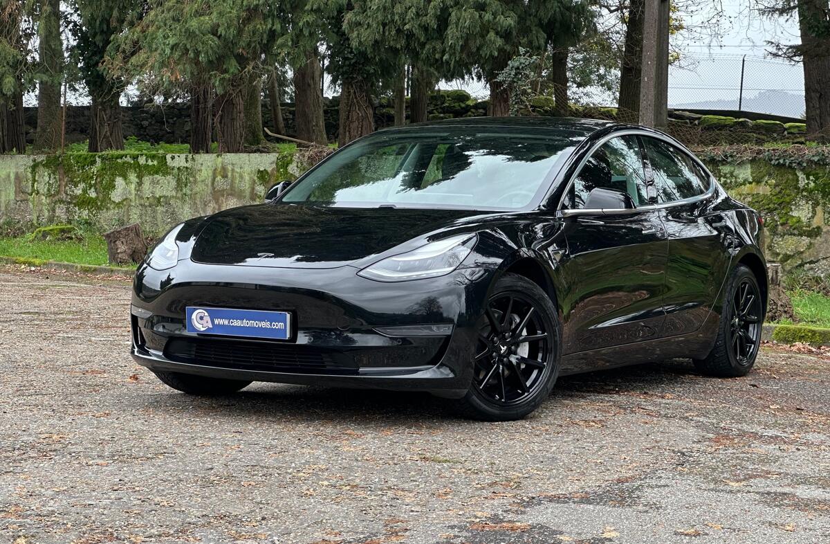 TESLA Model 3 Long-Range Dual Motor AWD