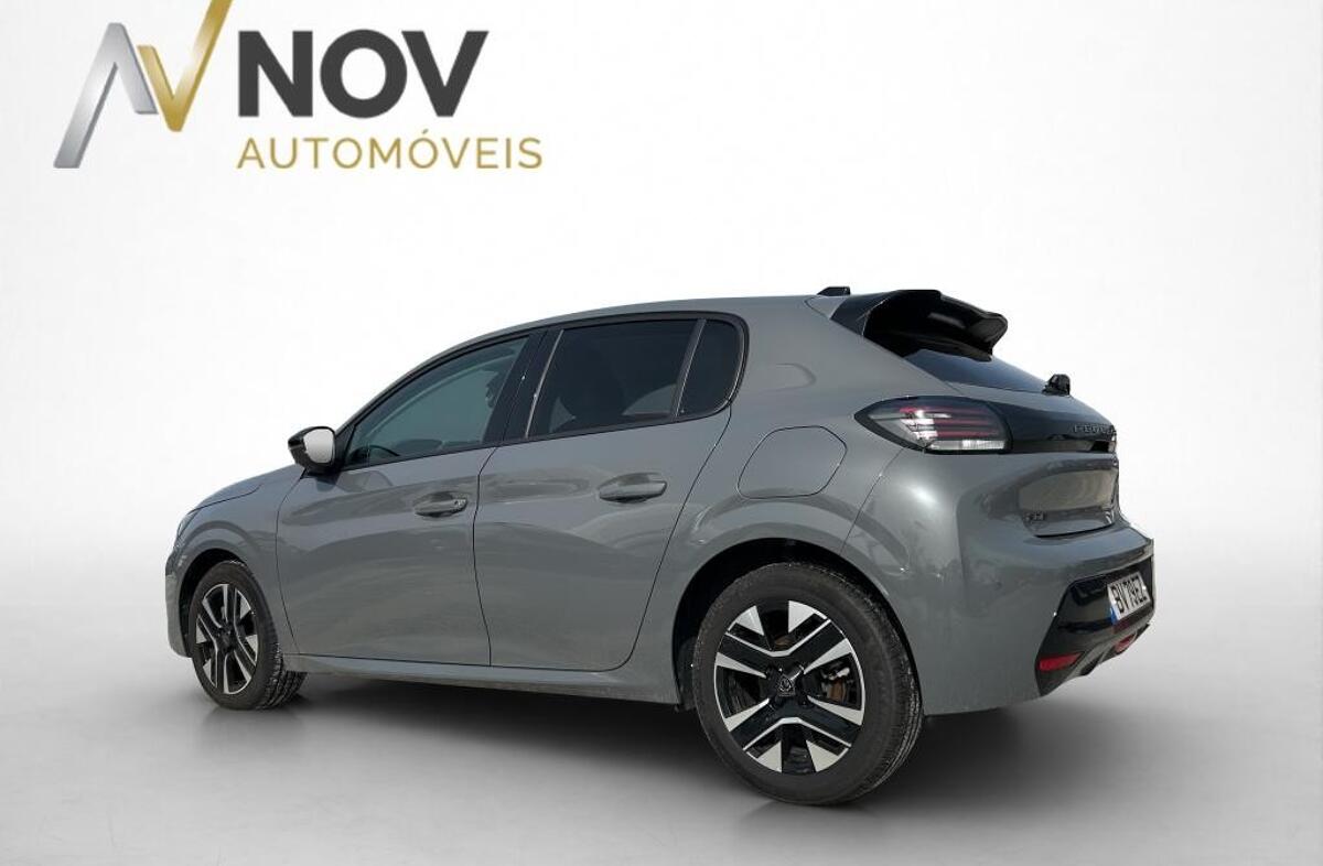 PEUGEOT 208 1.2 Hybrid Allure e-DCS6