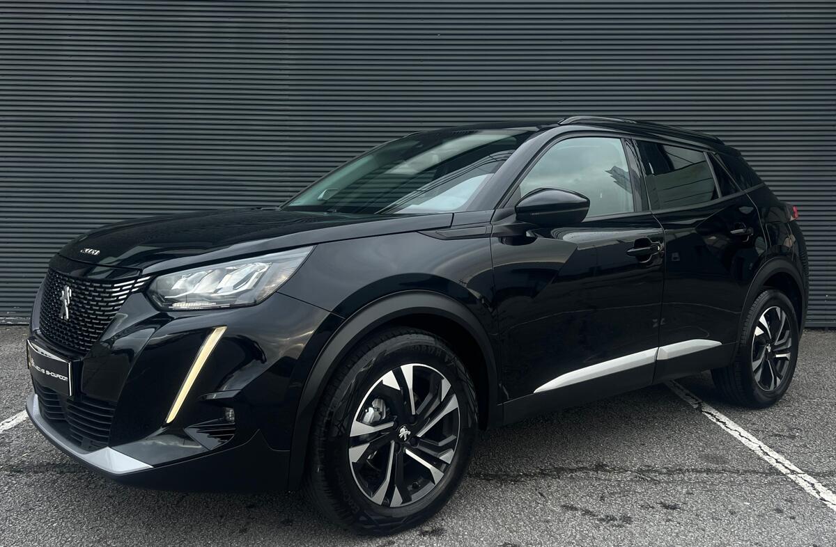 PEUGEOT 2008 1.2 PureTech Allure