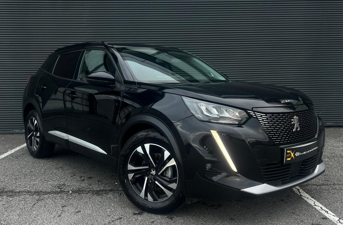 PEUGEOT 2008 1.2 PureTech Allure