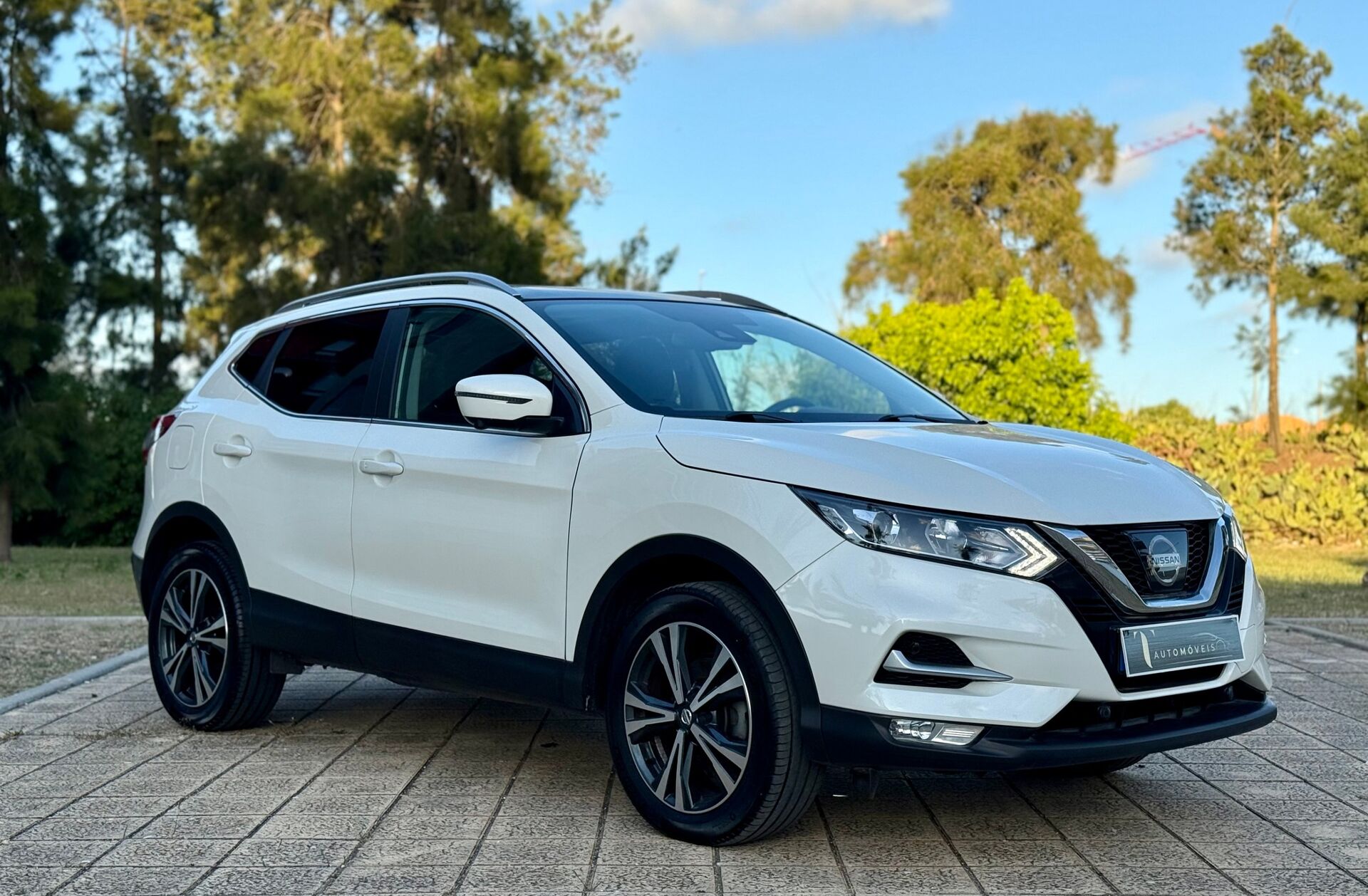 NISSAN Qashqai 1.3 DIG-T N-Connecta