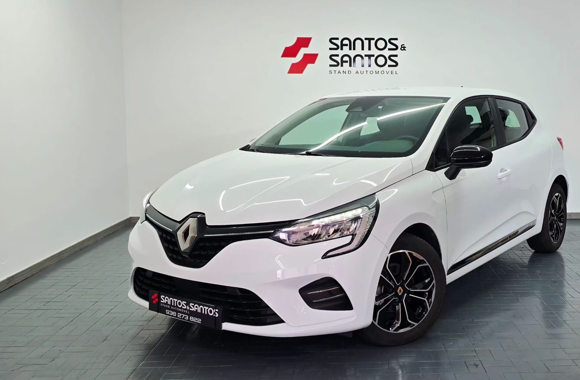 RENAULT Clio 1.0 TCe Intens CVT