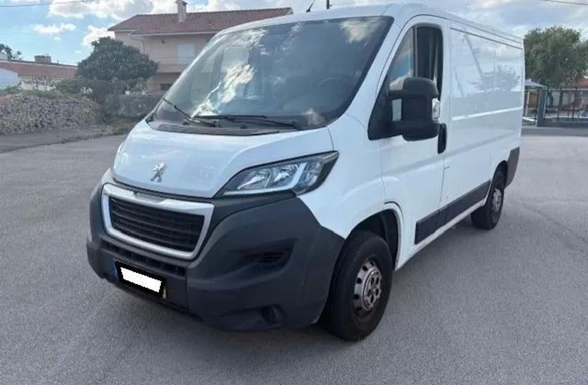 PEUGEOT Boxer 2.2 BlueHDi 330 L1H1 Pro