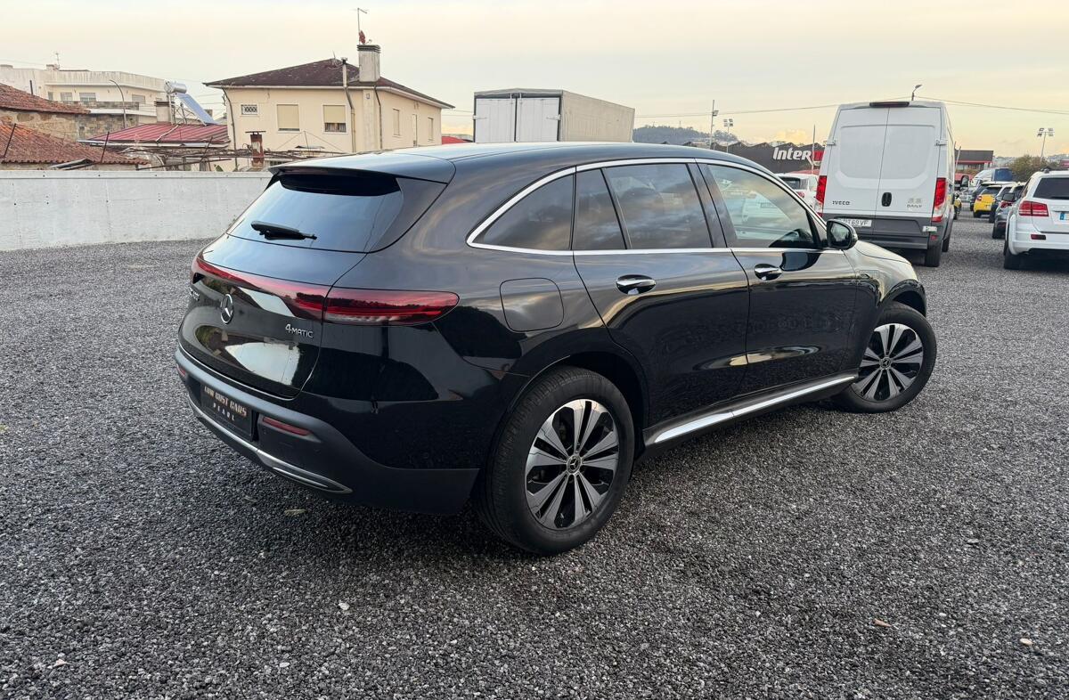 MERCEDES EQC 400 4Matic