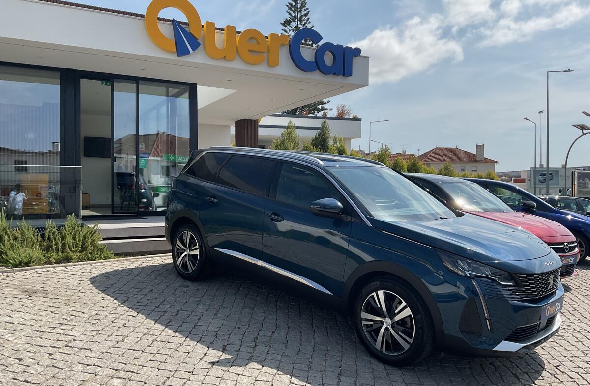 PEUGEOT 5008 1.5 BlueHDi Allure