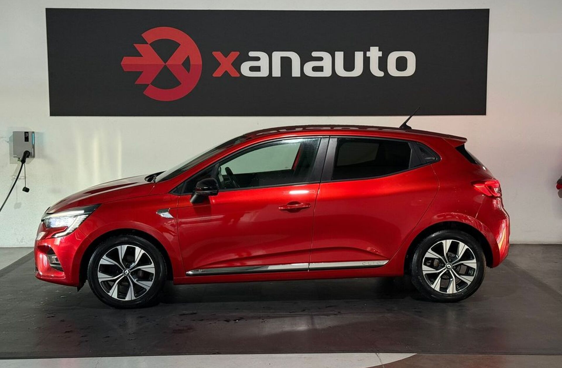 RENAULT Clio 1.0 TCe Limited