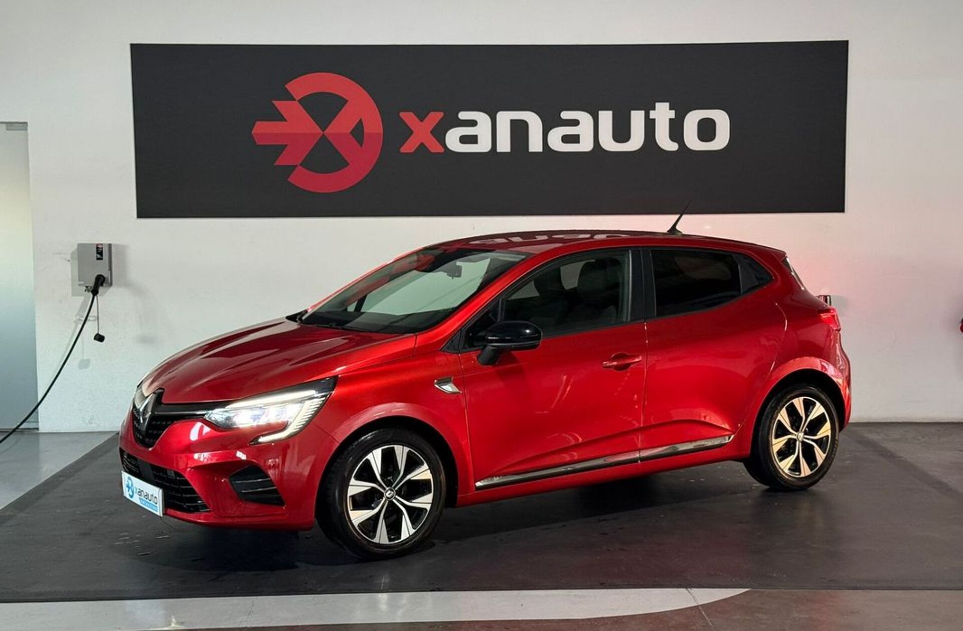 RENAULT Clio 1.0 TCe Limited