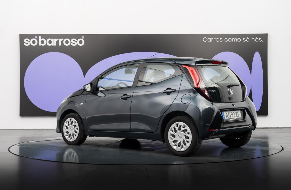 TOYOTA Aygo 1.0 X-Play