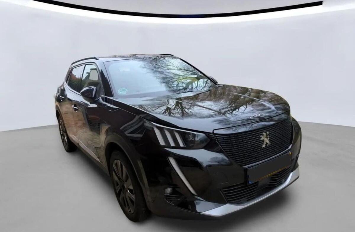 PEUGEOT 2008 e- 50 kWh GT