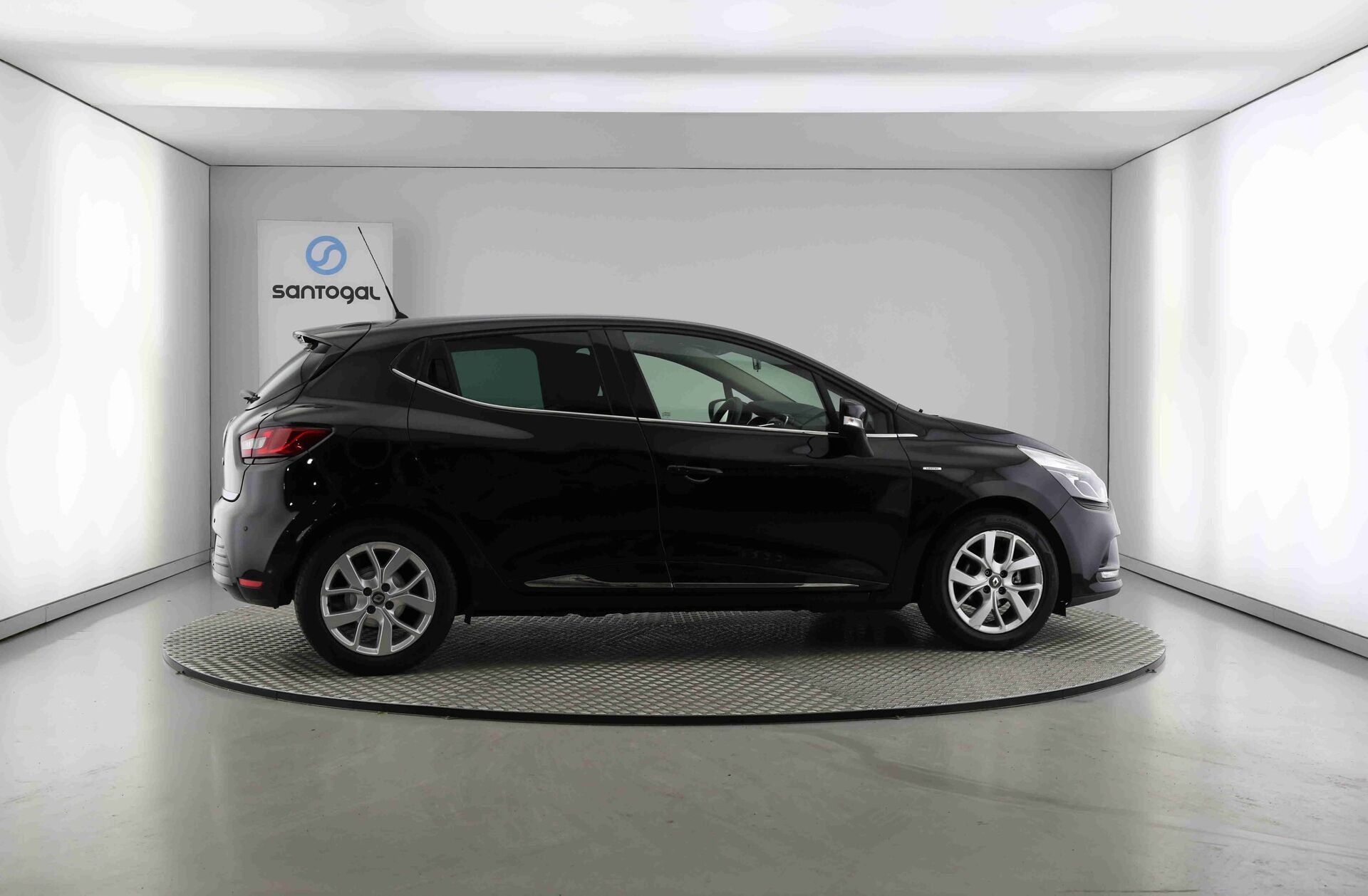 RENAULT Clio 0.9 TCe Limited