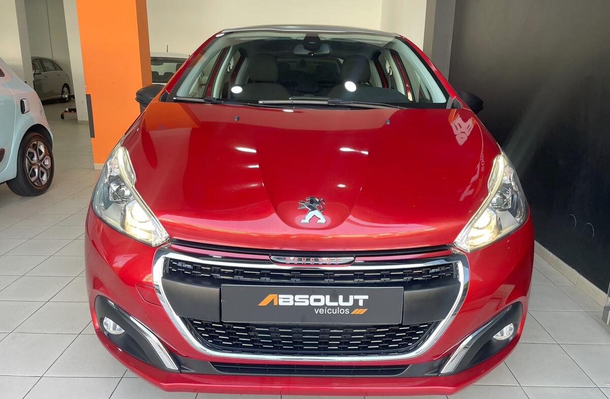 PEUGEOT 208 1.5 BlueHDi Signature