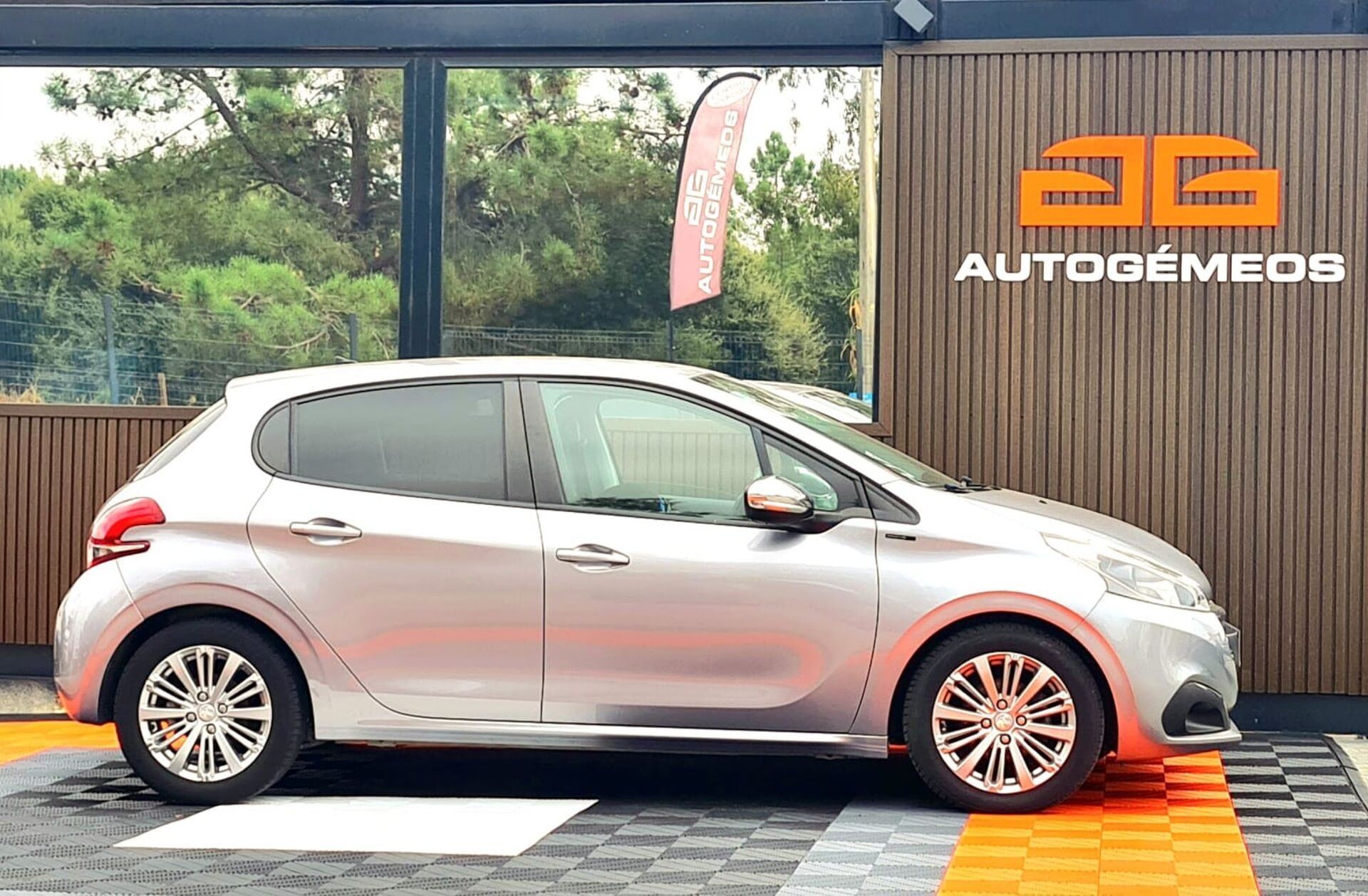 PEUGEOT 208 1.5 BlueHDi Active