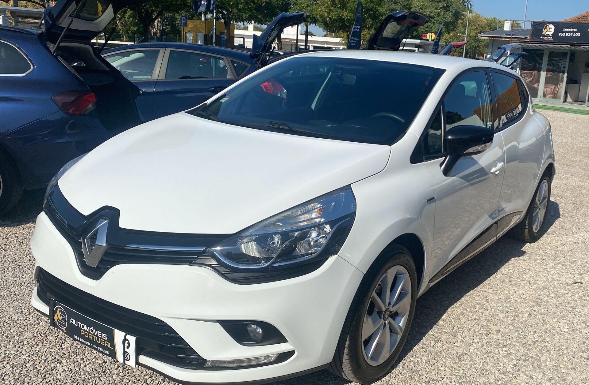RENAULT Clio 0.9 TCe Limited Edition