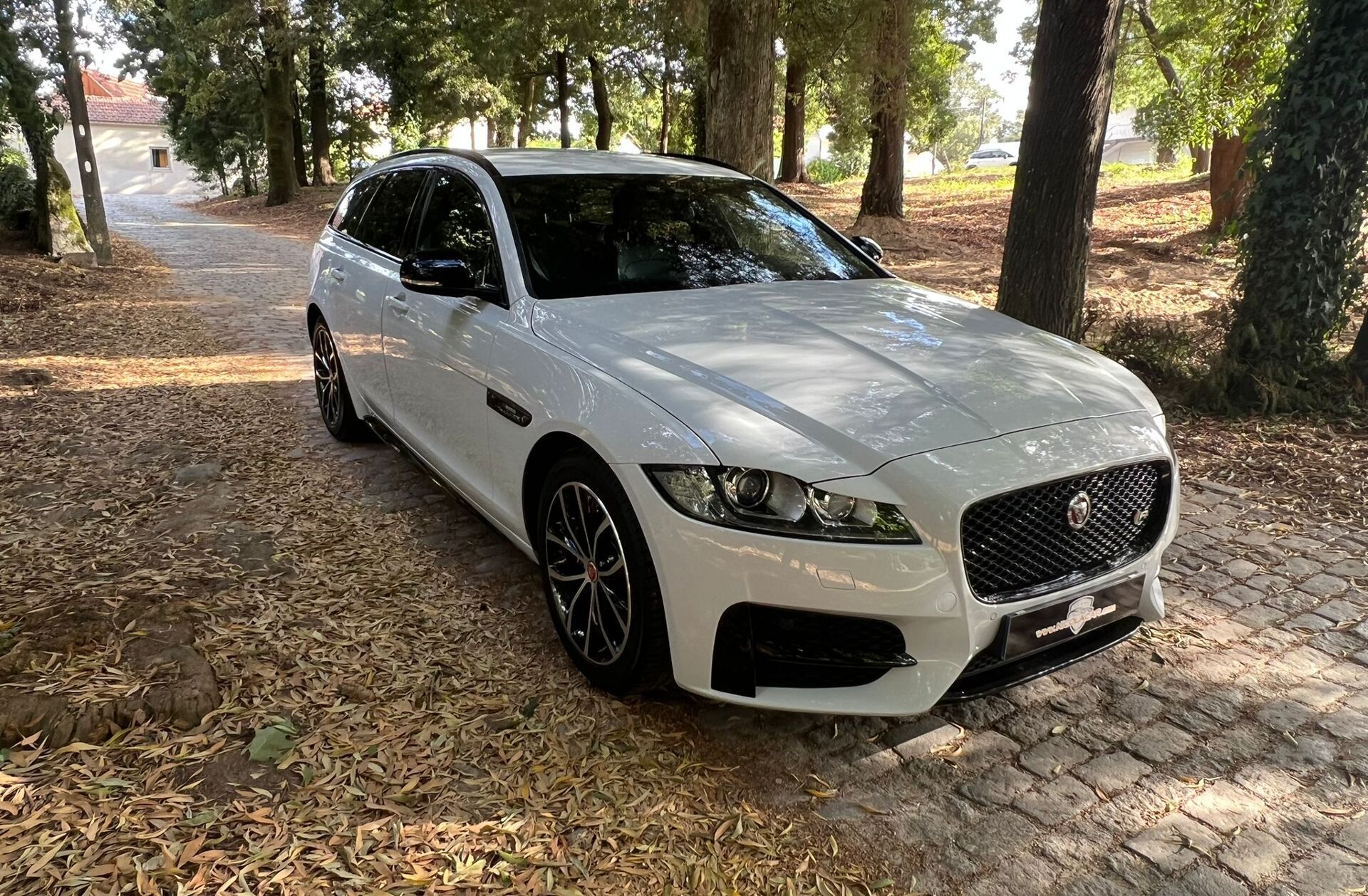 JAGUAR XF 2.0 D R-Sport Aut.
