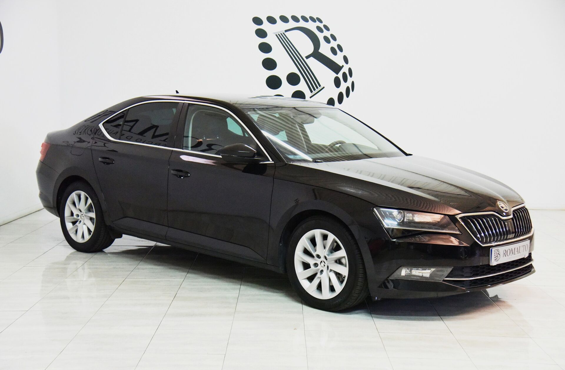 SKODA Superb 2.0 TDI Style