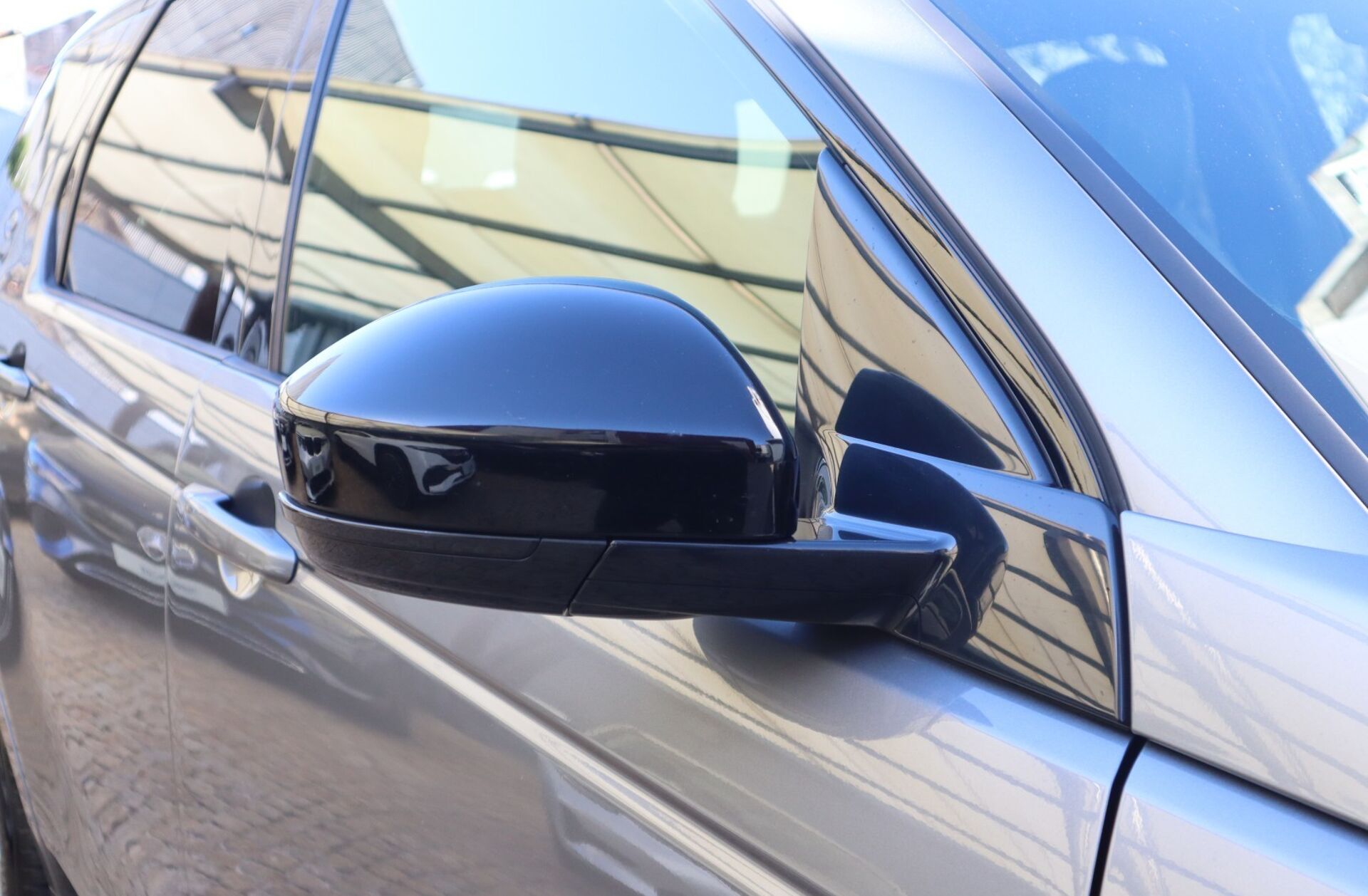 LAND ROVER Discovery S.1.5 I3 P300e AWD R-Dynamic S