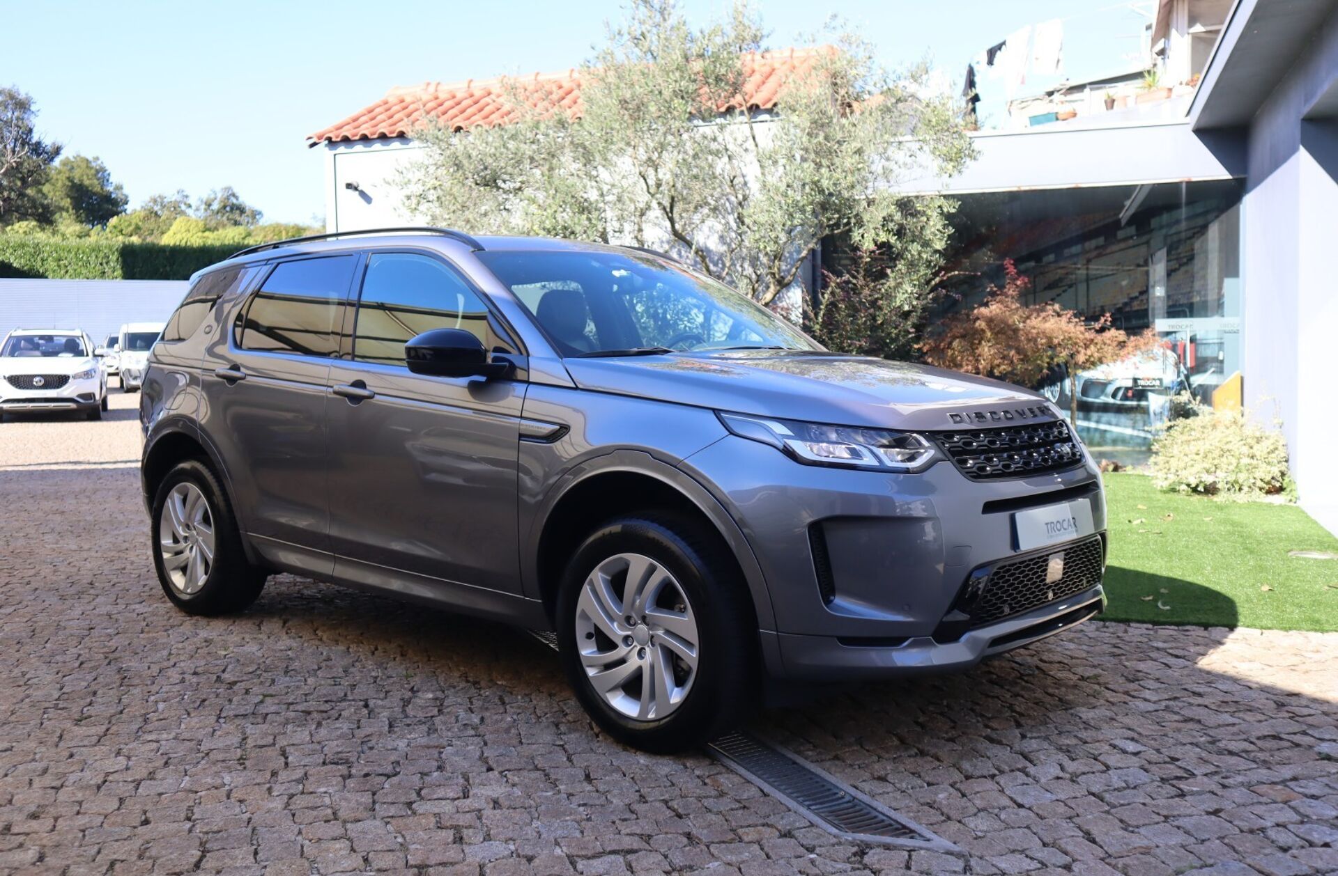 LAND ROVER Discovery S.1.5 I3 P300e AWD R-Dynamic S