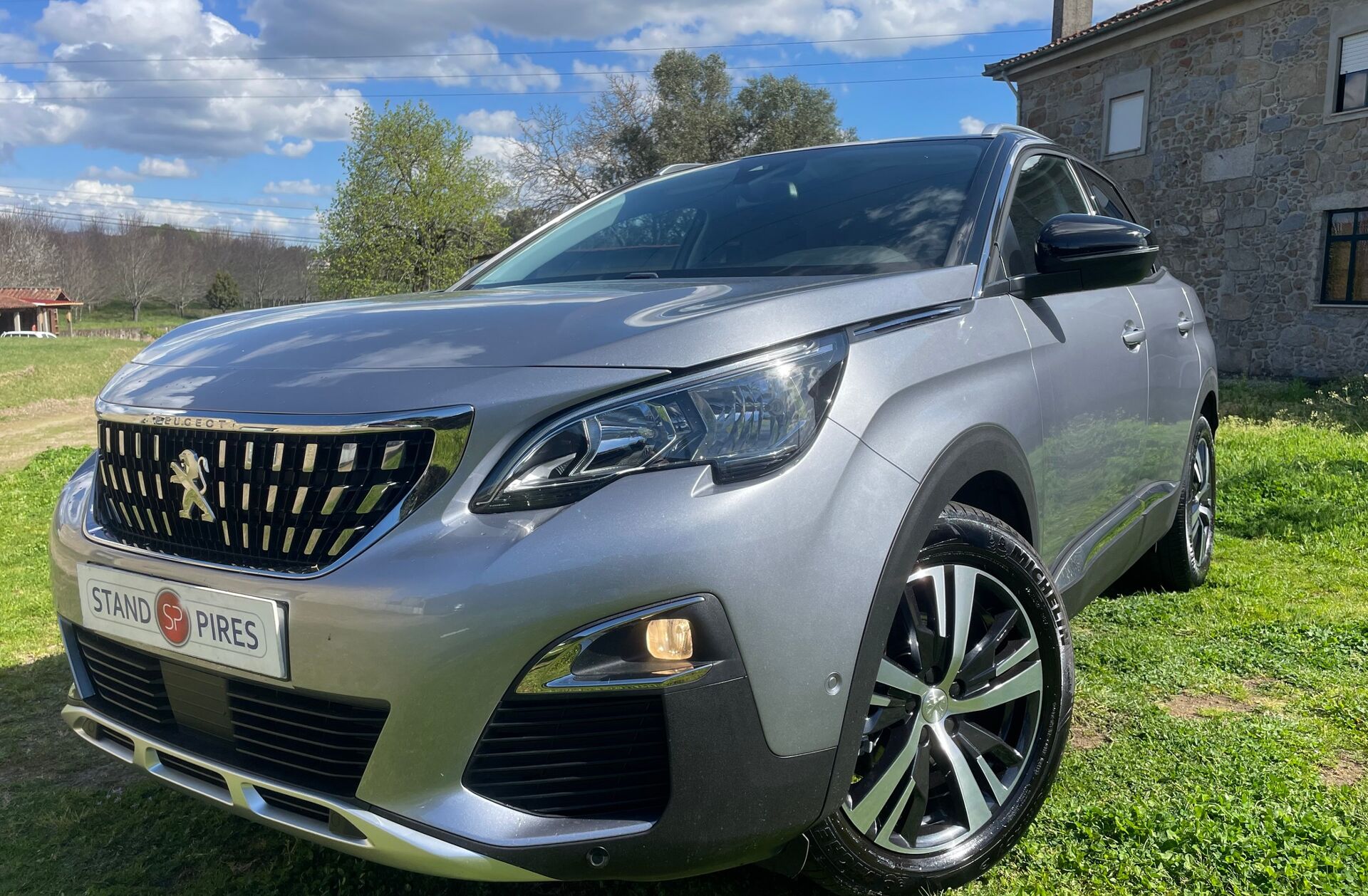 PEUGEOT 3008 1.2 PureTech Allure