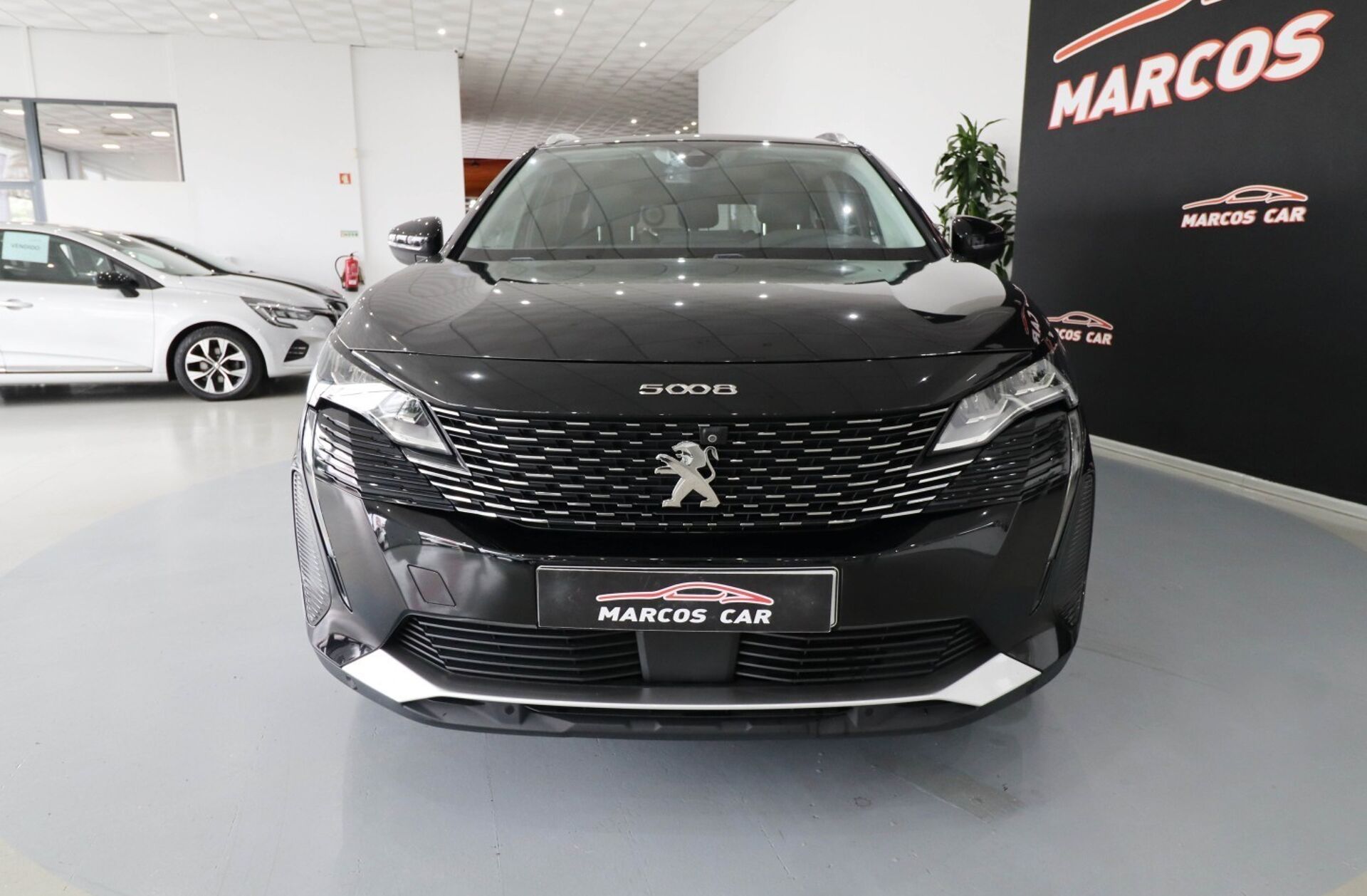 PEUGEOT 5008 1.5 BlueHDi Allure EAT8