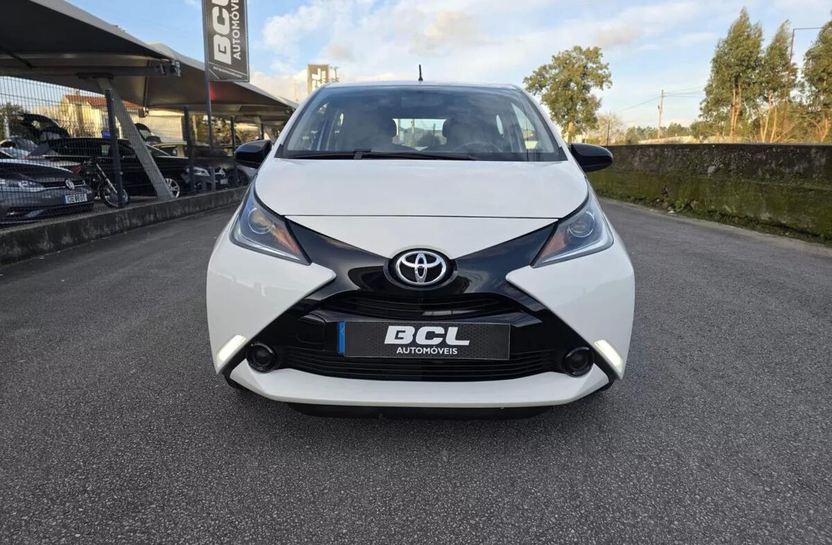 TOYOTA Aygo 1.0 X-Play+AC+X-Touch