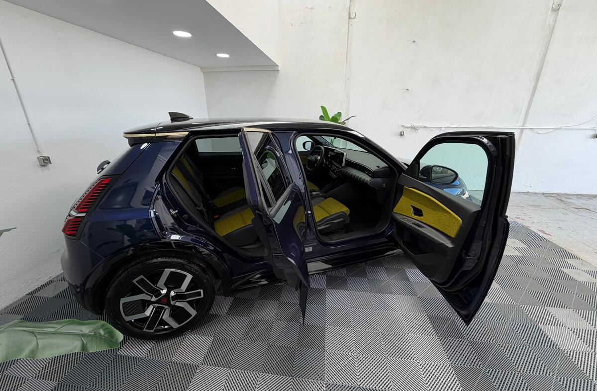 RENAULT Renault 5 E-Tech EV52 Iconic Autonomia Comfort