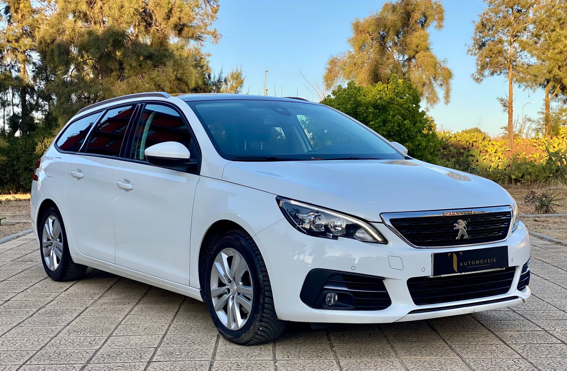 PEUGEOT 308 1.2 PureTech Active