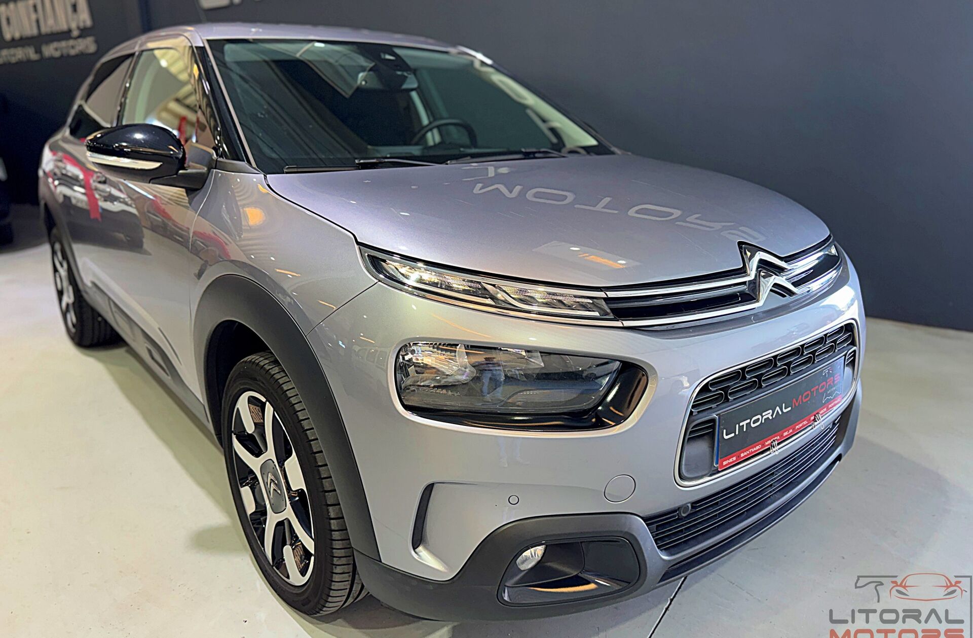 CITROEN C4 Cactus 1.2 PureTech Shine Pack