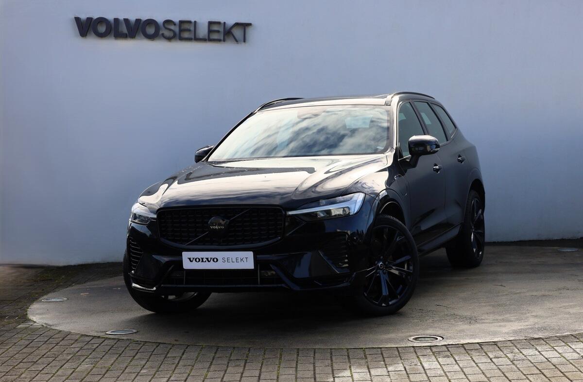 VOLVO XC60 2.0 T6 PHEV Black Edition AWD