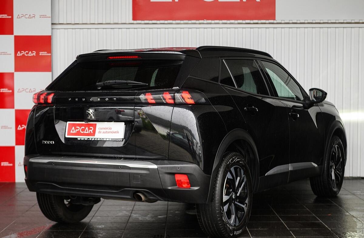 PEUGEOT 2008 1.2 PureTech Allure Pack