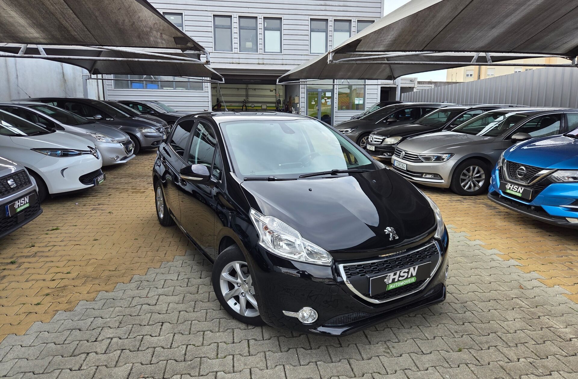 PEUGEOT 208 1.4 HDi SE Style
