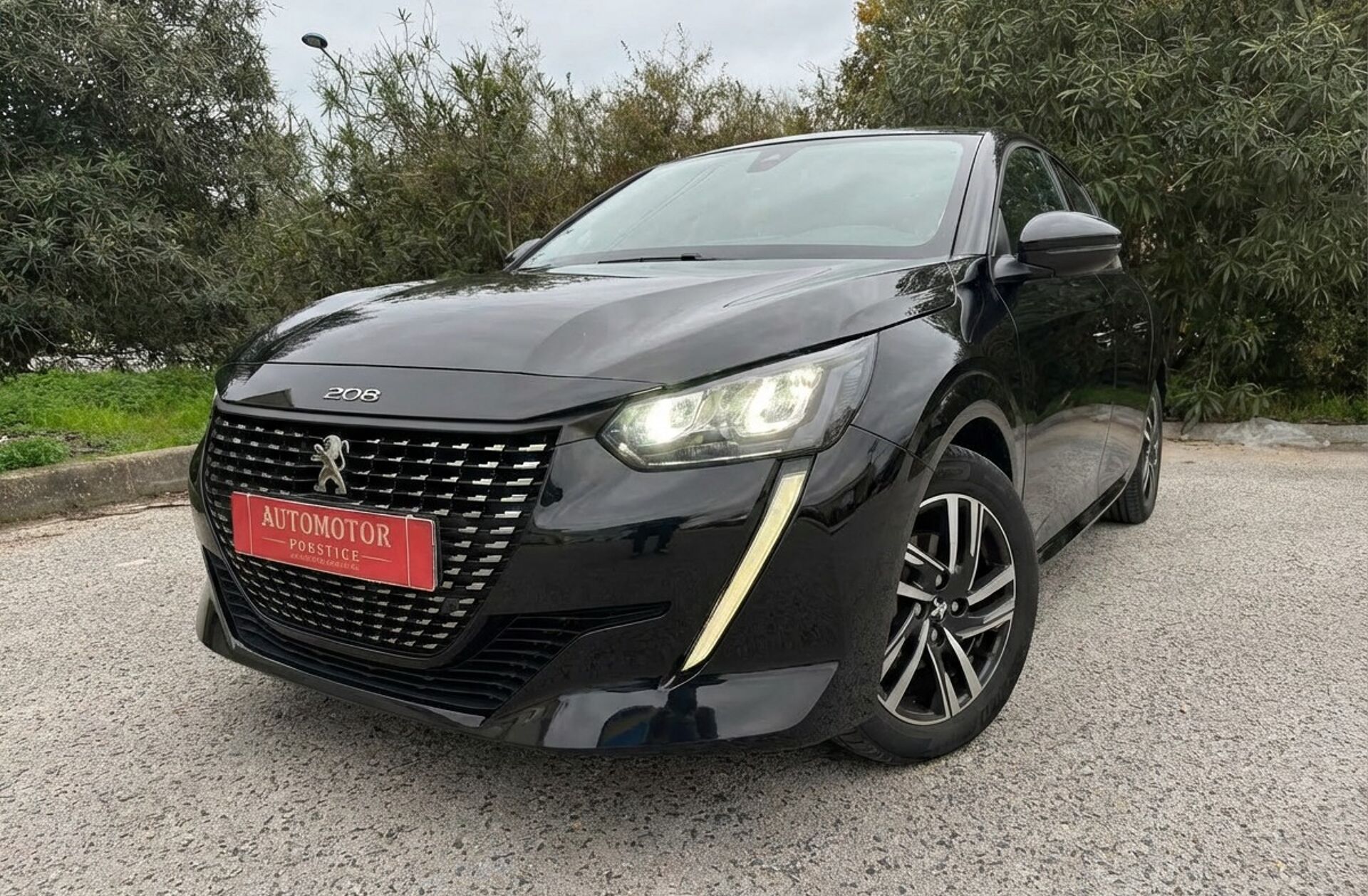 PEUGEOT 208 1.2 PureTech Allure Pack