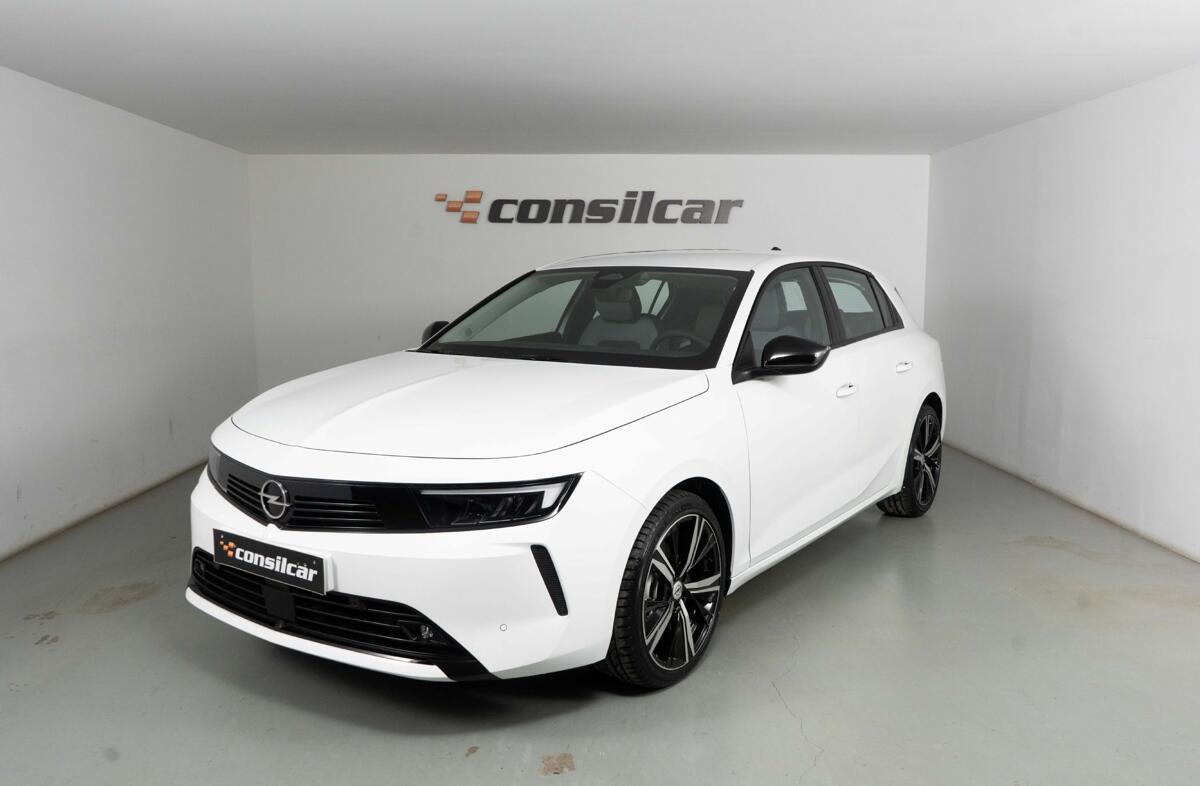 OPEL Astra 1.2 T Edition Aut.