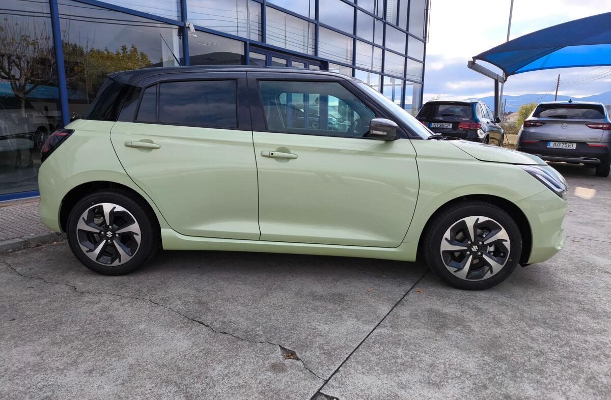 SUZUKI Swift 1.2 Mild Hybrid S3