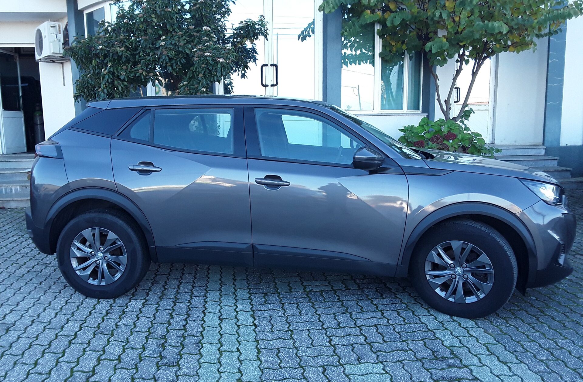 PEUGEOT 2008 1.2 PureTech Active Pack