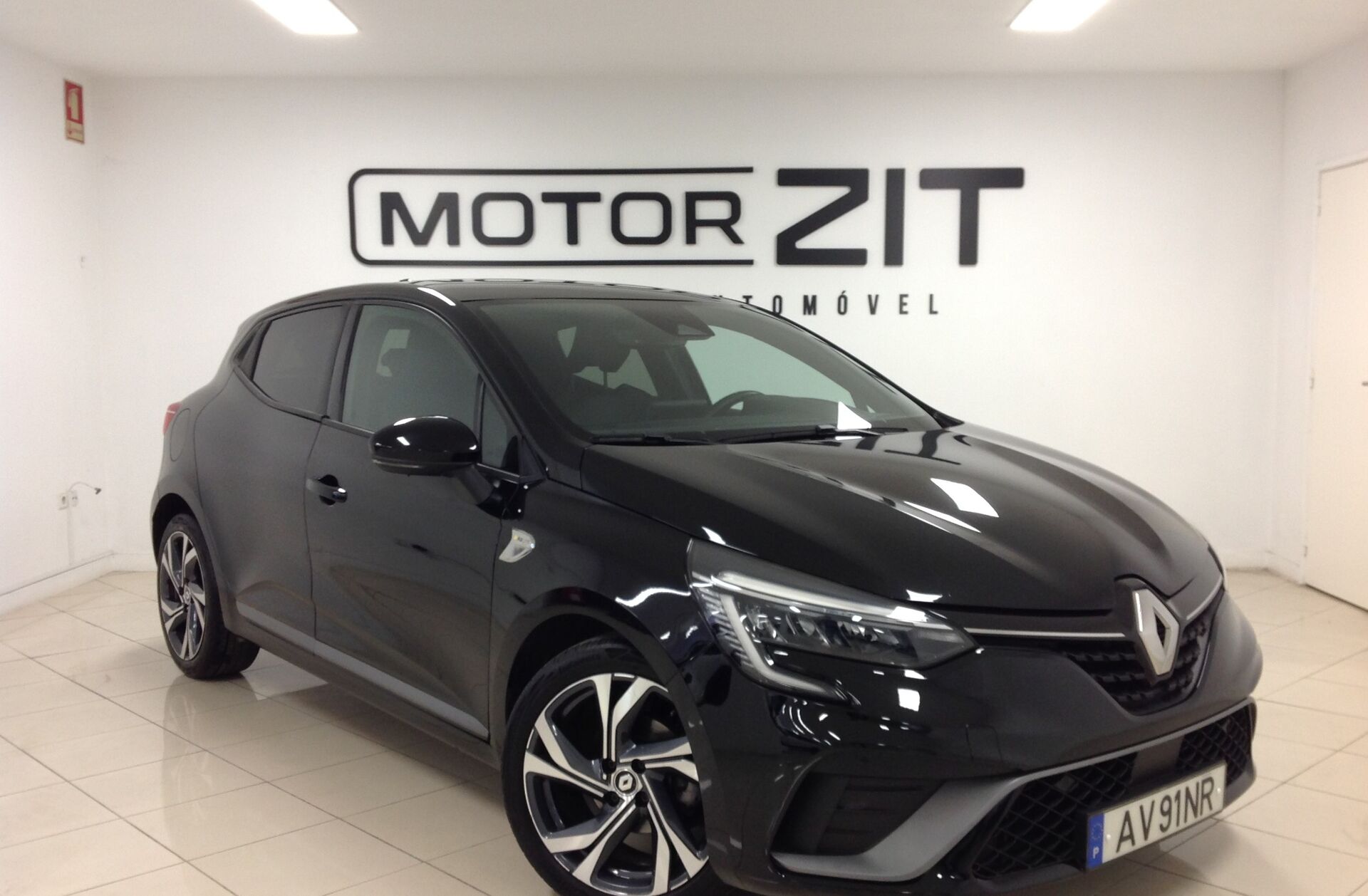 RENAULT Clio 1.0 TCe RS Line