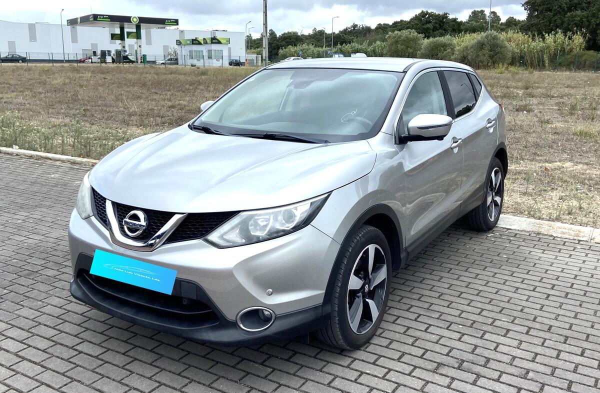 NISSAN Qashqai 1.5 dCi N-Connecta