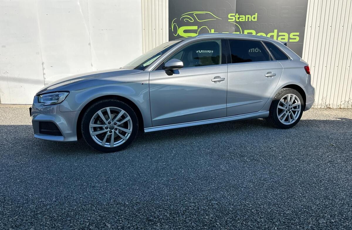 AUDI A3 30 TFSI S line