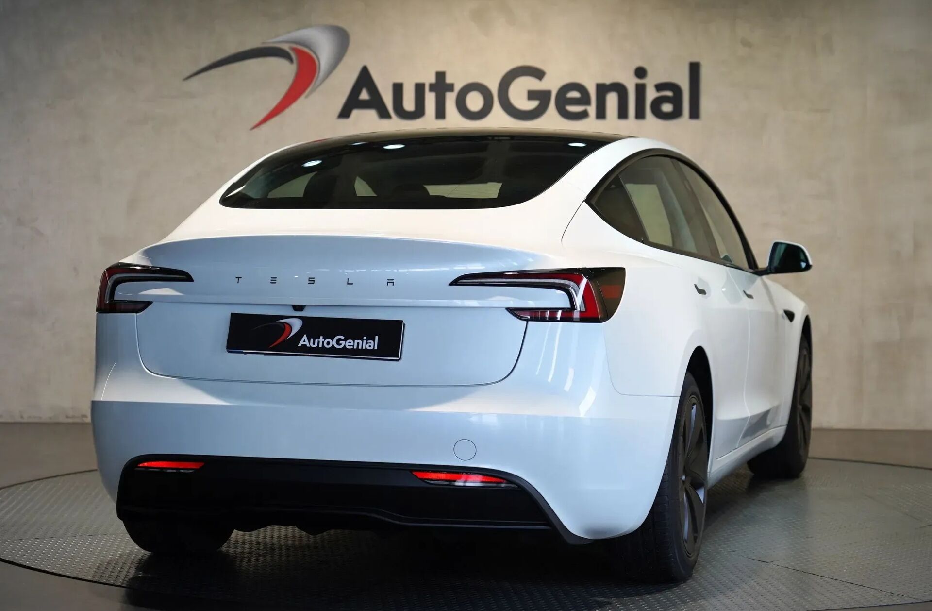 TESLA Model 3 Tração Traseira Premium