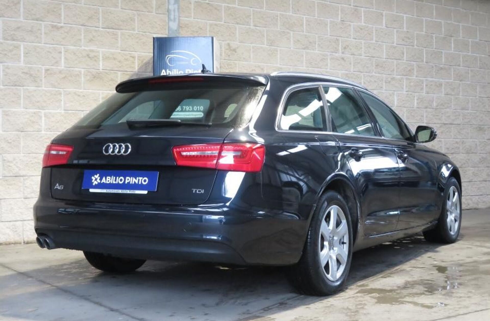 AUDI A6 2.0 TDi S-line Multitronic