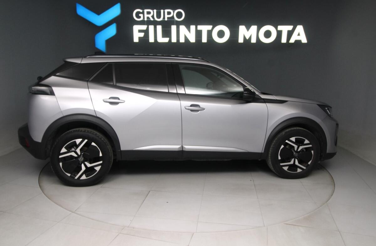 PEUGEOT 2008 1.2 PureTech Allure