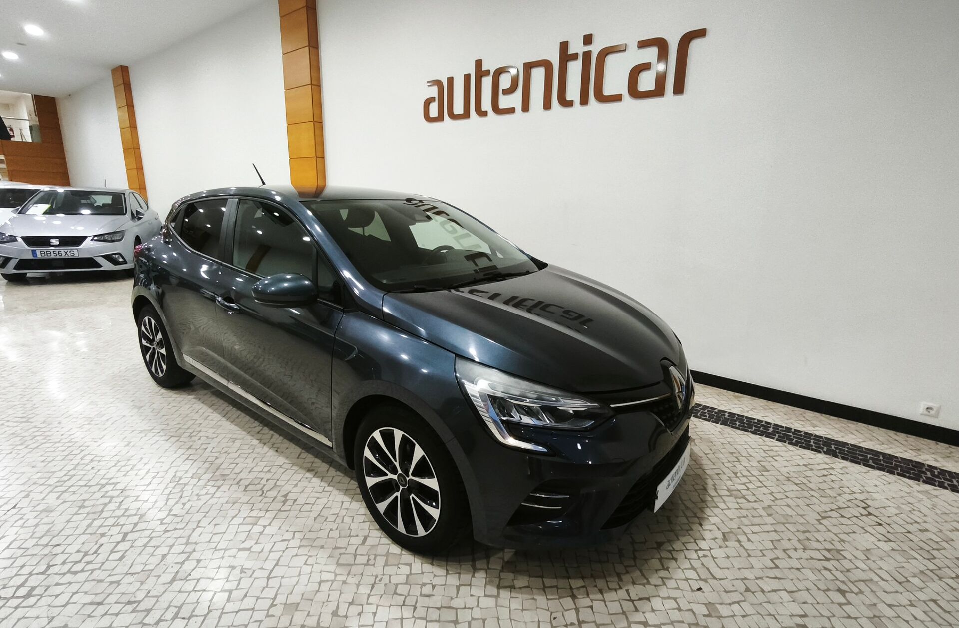 RENAULT Clio 1.0 TCe Intens