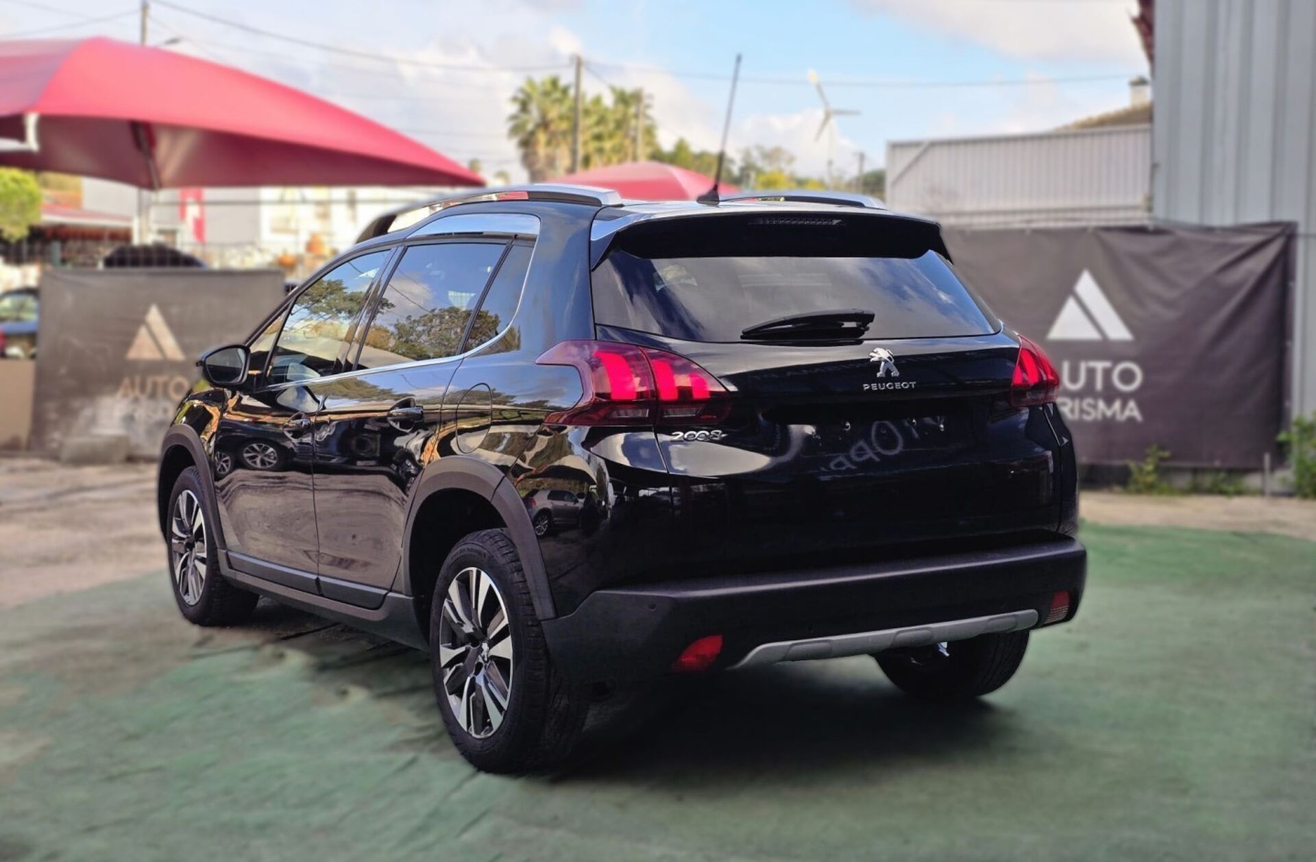 PEUGEOT 2008 1.6 BlueHDi Allure