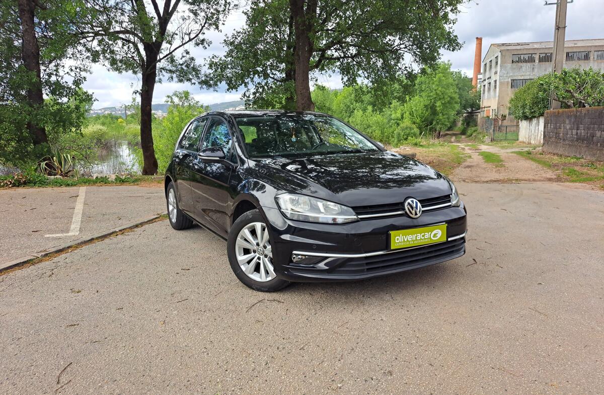 VOLKSWAGEN Golf 1.6 TDI Stream