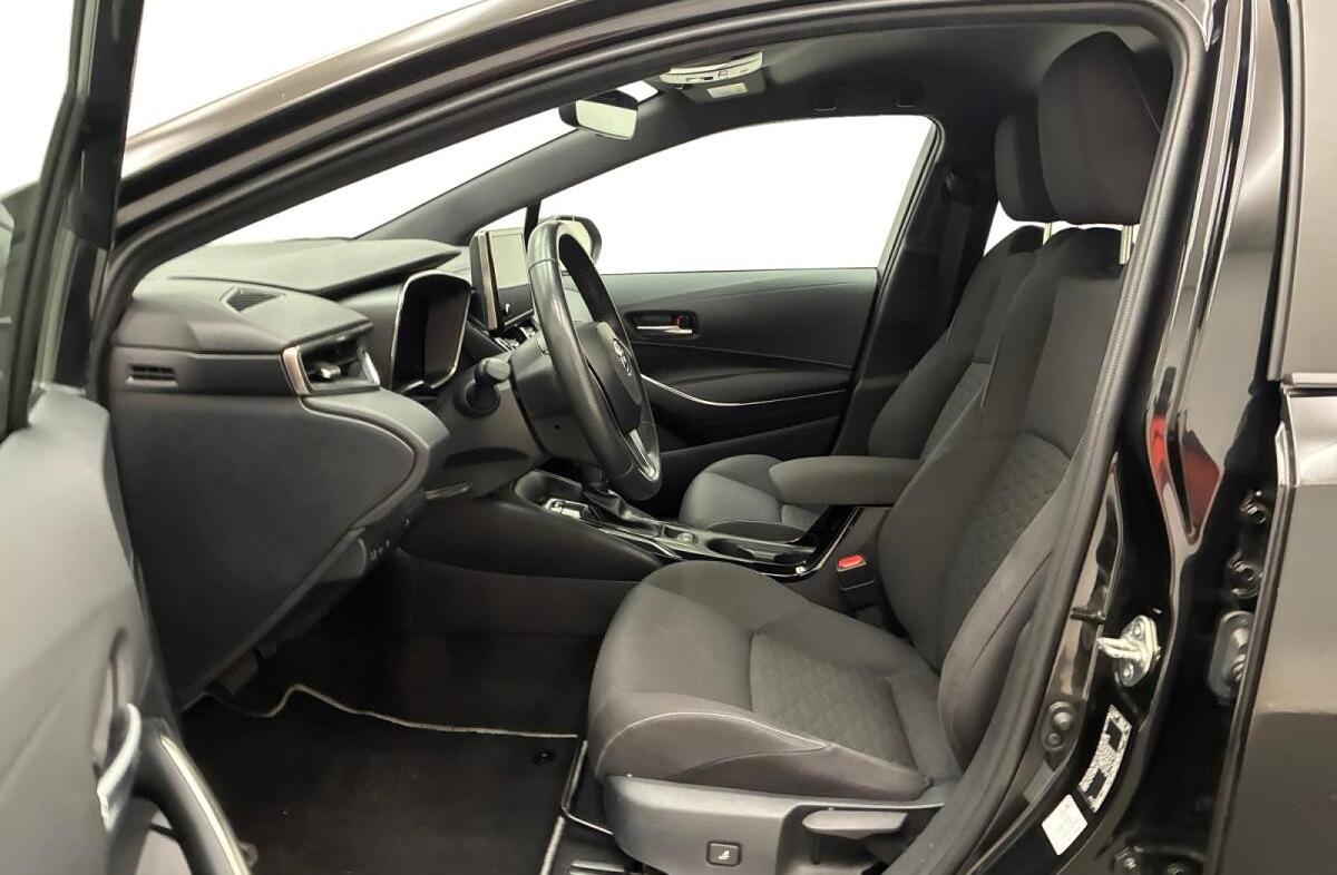 TOYOTA Corolla 1.8 Hybrid Active