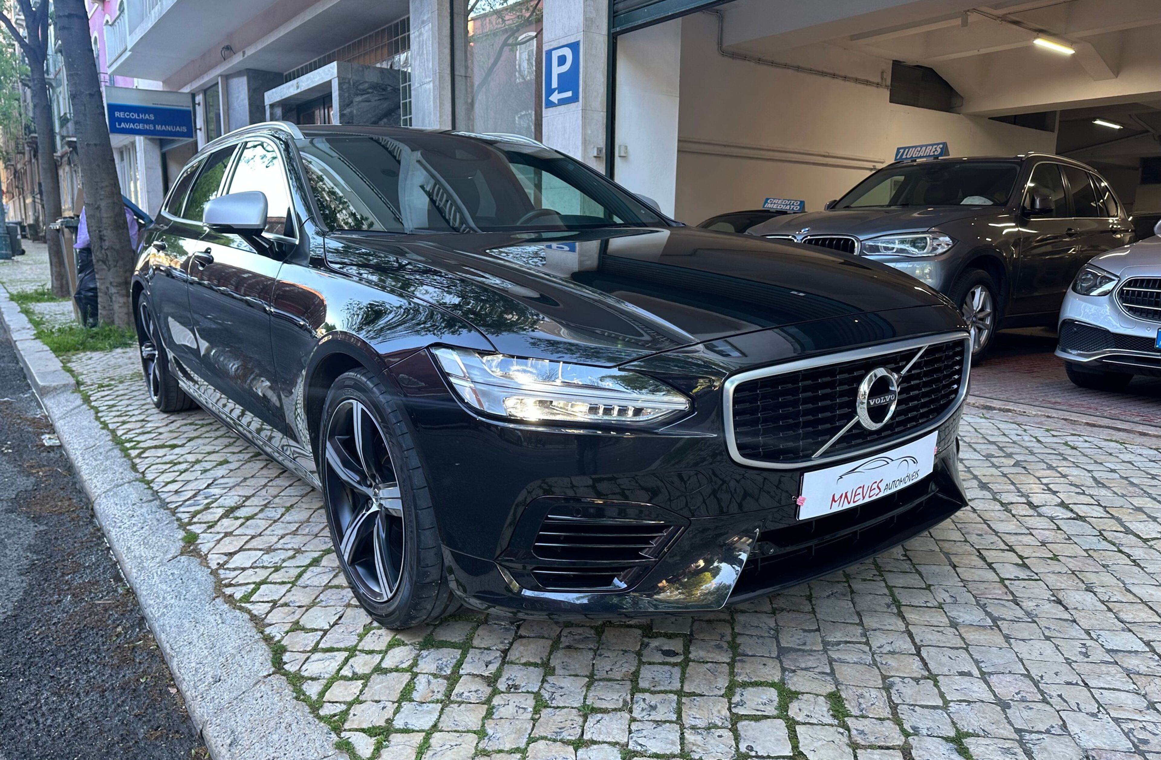 VOLVO V90 2.0 T8 R-Design AWD Geartronic