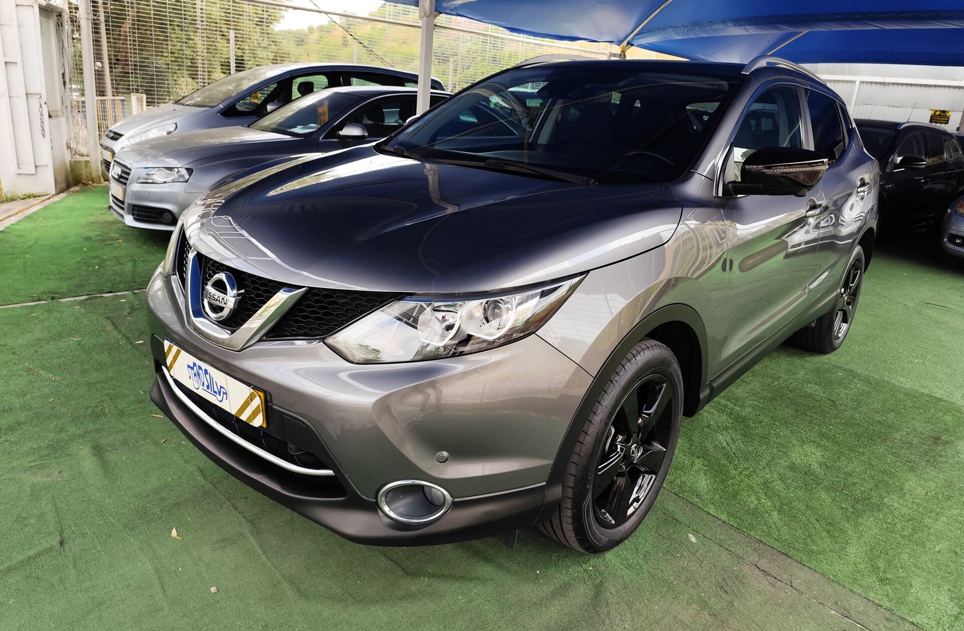 NISSAN Qashqai 1.6 dCi Tekna 19 Alcantara