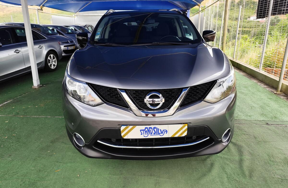 NISSAN Qashqai 1.6 dCi Tekna 19 Alcantara